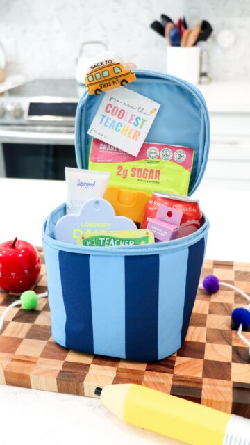 STOP 🚨 Don’t wait on teacher gifts this year ✨🍎

These $5 coolers SOLD OUT last year🤪 and they’re already going fast again (and come in other colors too 🙌🏻)

✨🍎COMMENT “shop” for the links🛒

The easiest teacher appreciation gift idea ✏️
Just fill with:
✨a drink
✨snacks
✨a few self-care goodies
✨a cute printable (linked this one😉)

If you want an easy teacher gift idea that actually feels thoughtful… this is it 📚🥰

Don’t wait — they will sell out again👀

#teacherappreciationgift #teachergiftideas #teacherappreciationweek #teachergift #easygiftideas / https://liketk.it/689Vy