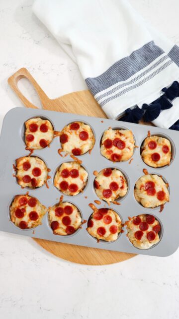 🍕✨These mini pizzas are a total lifesaver for busy school nights and the whole family LOVES them. 

I cut my pizza dough into 12 pieces, pre-bake in a muffin tin, then top with pizza sauce, mozzarella, and mini pepperonis—but let everyone pick their own toppings! 

🧀🍅Pop them back in the oven for 6-8 mins and boom…easy, delicious, family-friendly dinner ready in no time.

💡Tip: Perfect for quick weeknight meals, kids’ dinners, or even party snacks!

#EasyDinnerRecipes #FamilyMeals #MiniPizzas #WeeknightDinner #MomLifeHacks