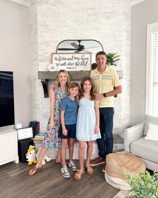 HAPPY EASTER from the Clarke’s 🐣✝️ Grateful for our RISEN Lord and Savior! #happyeaster