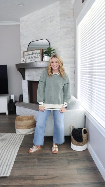 Same sweater, different prints 💕

COMMENT “shop” for the link to shop!

#amazonfashion #amazonfinds #casualstyle #sweaterweather / https://liketk.it/5uiv8