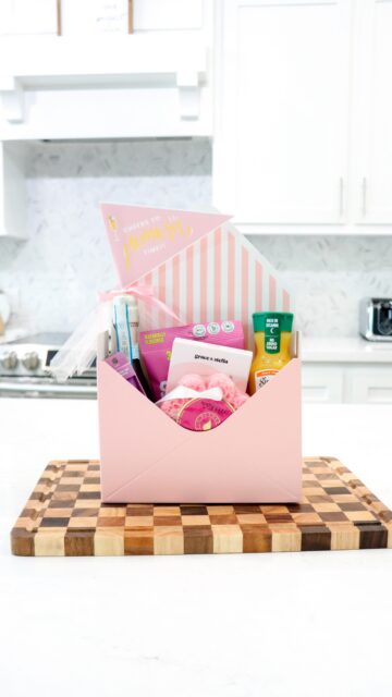 Okay, but how cute is this for a Mother’s Day gift basket idea 💗🍾✨

💐 COMMENT “shop” for the links.

I put together this easy DIY mimosa gift box (aka mom-osa gift idea) and it’s the simplest way to make any mom feel so special without overcomplicating it.

Just grab a cute box + fill it with mini champagne, orange juice, sweet treats, and a few self-care goodies 🤍

🥂💗This is perfect if you’re looking for a last-minute Mother’s Day gift, a gift for mom friends, or even a cute DIY gift basket idea. 

Save this for later or send it as a hint 💌

#MothersDayGiftIdeas #GiftBasketIdeas #DIYGiftIdeas #MomGiftGuide #MothersDayInspo / https://liketk.it/69ziz