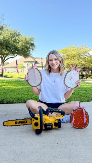 One piece of wood + a little creativity = the cutest fall DIY. 🍂🎃

I love when you can take something you already have and turn it into something completely new for your home. The DEWALT 20V MAX 12-inch Brushless Cordless Chainsaw made cutting these wood slices so much easier, and then it was just a little paint + a few simple finishing touches to bring my idea to life.

If you’re ready to tackle a fall project of your own, @homedepot has the tools and supplies to help you get started. 🤎

#HomeDepotPartner #THDPerfectMatch #FallDIY #FallDecor #DIYHomeDecor