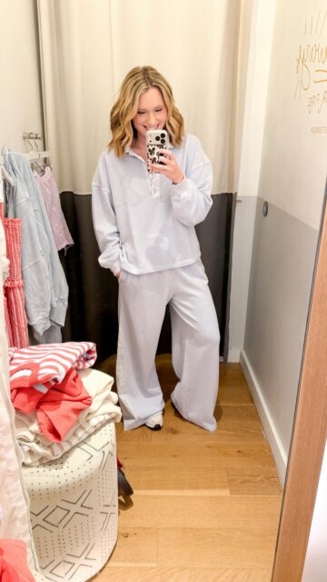 For some reason, trips to Aerie are so peaceful and just refill my cup💕… I’m pretty sure it’s because everything is always so cute and cozy. Too bad it typically leaves my wallet empty 😂 (but so so worth every penny!)

COMMENT “shop” for the links to these spring Aerie favorites. 

#cozyoutfits #aerie / https://liketk.it/5U3hv