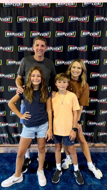 Fall is officially for making plans and making memories. 🍂 And if you need a family fun day that keeps everyone entertained, Main Event has SO much to do all under one roof. 🎳🎮

From bowling and laser tag to the arcade, Human Crane, pool, food + drinks, there’s something for everyone—and the new menu + legendary Shirley Temples make it even better. 👏

Looking for a fun fall outing? Check out the Food & Fun Combo for gameplay + an entrée, try the Human Crane, or make a weeknight out of it with Monday Night Madness—$12.99 for all-you-can-play activities after 4 PM.

Save this for your next family day out! 🍂❤️

@mymainevent #maineventpartner #mainevent #whattodoinhouston #houstonmoms #houstoninfluencer