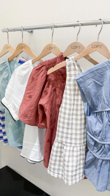 OBSESSED 💕 @Loft is killing it right now with their summer tops! & EVERYTHING is 55% off right now!!

Comment “SHOP” for the links. 

Two of these came home with me 🙌🏻 Which one is your fav?

#summerofLOFT #summertops #casualstyle #momstyle #summeroutfitideas / https://liketk.it/6f529