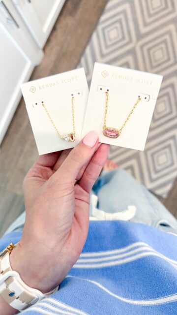 New spring jewelry just dropped and I had to show you up close ✨

I picked up 6 pieces from the @kendrascott spring collection and every single one is so good 😍

The details, the colors, the quality…these are the kind of pieces that instantly elevate your everyday look without even trying. 💛

COMMENT “shop” for the links 🌸

#KendraScott #SpringJewelry #JewelryHaul #EverydayJewelry #AccessoryFinds / https://liketk.it/65QAB