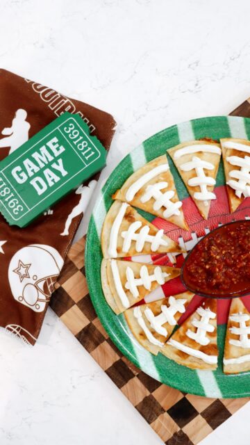 Simple game day appetizer 🏈🌮

These crispy, cheesy quesadillas are such an easy football party food—but the little sour cream football laces are what make them extra fun! 🏈🤍

Perfect for game day, football parties, tailgating or a night watching the game at home.

SAVE this easy appetizer for your next game day!

#GameDayAppetizer #FootballFood #GameDayFood #FootballPartyFood #EasyAppetizers