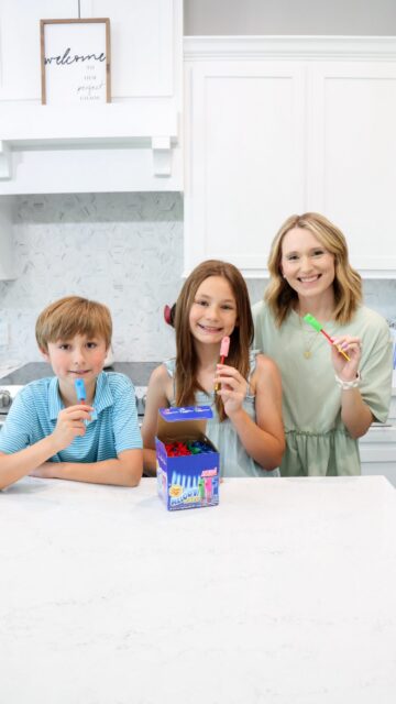#ad Life sounds a little sweeter around here thanks to @chupachupsUS Melody Pops 🎶😂

We turned our everyday chaos into a full-on #SweetSoundSwap and the kids had SO much fun creating their own little melodies.

From alarms to loud vacuums to snack time concerts… everything sounds better with a Melody Pop.

Chupa Chups keeps the fun of childhood going forever and elevates snack time, helping kids to unleash their creativity and have more fun!

Try them out now, you will love these flavors! 🍭

#SweetSoundSwap #ChupaChups #FamilyFun MomLife ReelsIdeas