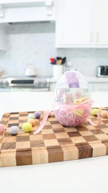 The CUTEST little Easter gift idea 🐣💐COMMENT “shop” for the links.

If you need something quick, affordable, and actually adorable… this is it. I filled a mini egg with a few sweet treats + little self-care goodies and it turned out SO good 🤍

Perfect for:
✨ teacher gifts
✨ tween gifts
✨ friend gifts
✨ anyone who deserves a little surprise

Honestly, I might be making more of these because they’re too cute not to 🫶

Save this for later + send it to someone who loves a good easy gift idea 💕

#EasterGiftIdeas #EasterBasket #TeacherGifts #DIYGiftIdeas #EasterDIY / https://liketk.it/61wDo