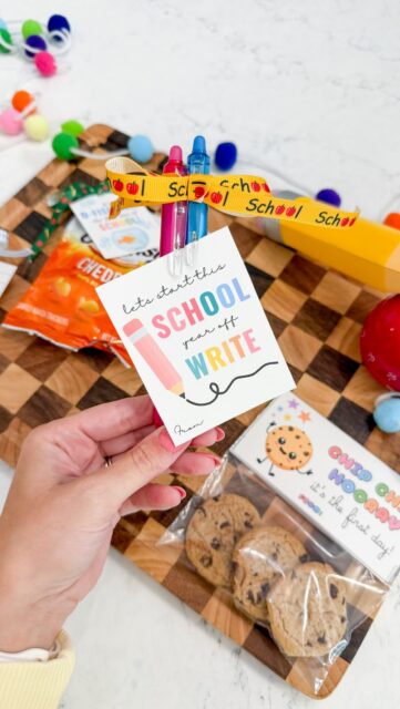 Looking for easy first day of school classmate gifts? 📚✏️

These 4 printable gift ideas are quick to put together, budget-friendly, and perfect for the first day of school.

✨ Instant downloads ✨ Easy to assemble ✨ Perfect for classmates, teachers, and Meet the Teacher Night

SAVE this for back-to-school season +

❤️ Comment SHOP for the printable links.

Which one would your child pick? 👇🏼

#BackToSchool #FirstDayOfSchool #ClassmateGifts #SchoolPrintables #EtsyPrintables / https://liketk.it/6jv5P