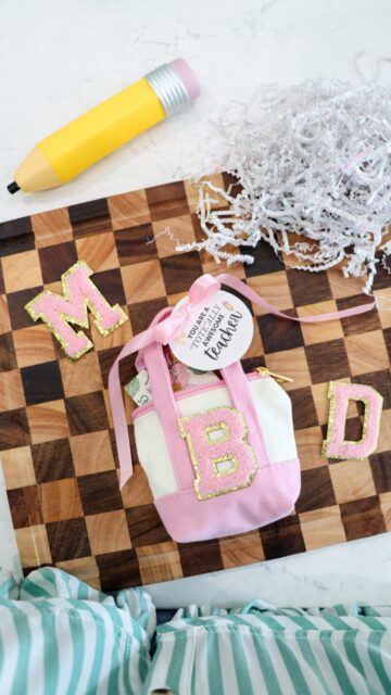 Just might be my favorite Teacher gift idea yet 😍✏️✨ This mini canvas tote is so adorable!

COMMENT “shop” for the links.💕

Bonus: It comes with the letter patches, filler paper and ribbon already! Just add a gift card or other stuffer items like lip gloss or candy. Then this adorable “tote-ally awesome teacher” tag 🤍

✏️💕Tag a mom friend or SAVE for an end of the year teacher gift idea!

#teacherappreciation #teachergiftideas #teacherappreciationweek #teachergifts #craftymom / https://liketk.it/64Upn