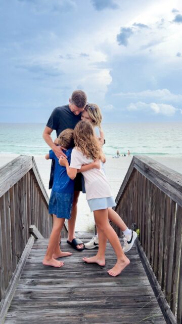 TX > FL Road Trip Day 🏖️🙌🏻

#travelwithme #roadtrip #familyvacation