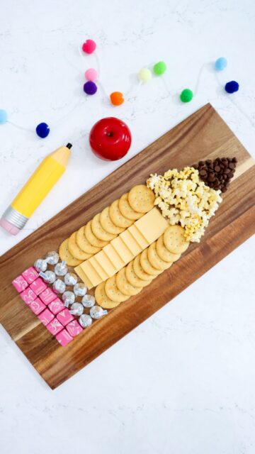Back to school snack board, but make it FUN! ✏️🍫

This easy pencil snack board is the cutest first day of school treat for kids, classroom parties, or after-school snacks. Save this idea for back-to-school season! 💛

#BackToSchool #BackToSchoolSnacks #SnackBoard #KidsSnacks #FirstDayOfSchool
